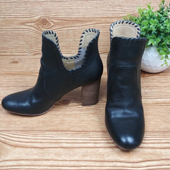 Lucky Brand Women's Sivya Leather Block Heel Fashion Ankle Boots Shoes size 6.5M - Picture 1 of 11